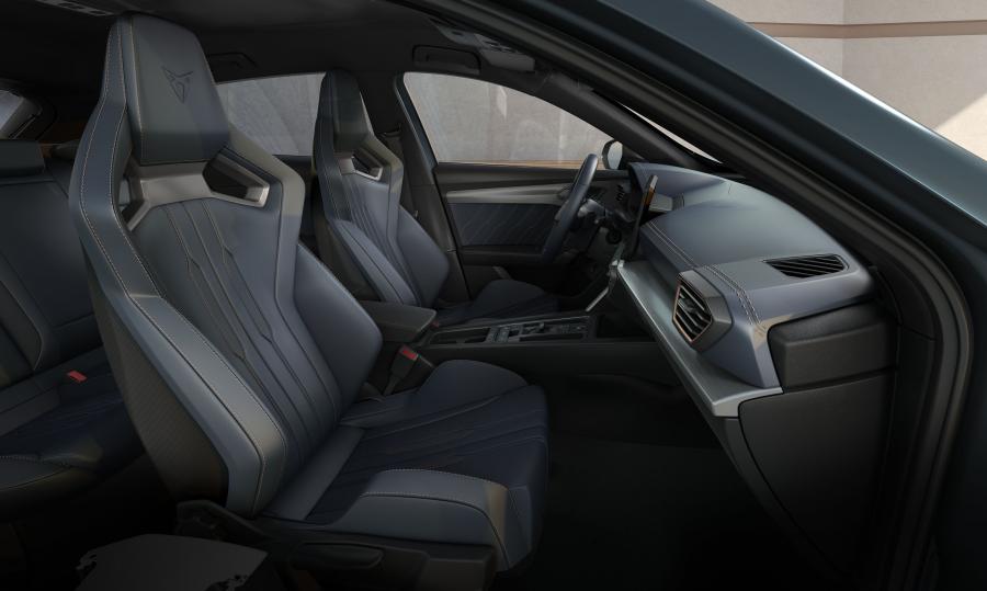 Интерьер Cupra Formentor 2019 года  (фото 6 из 24)